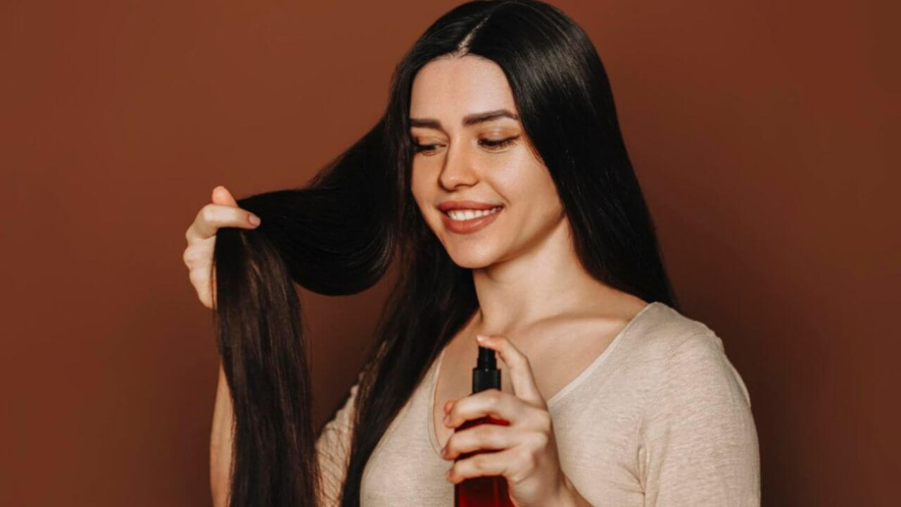 Hair Care: खोबरेल तेलात मेथी मिसळल्याने दूर होतील केसांच्या ५ समस्या, असे करा तयार