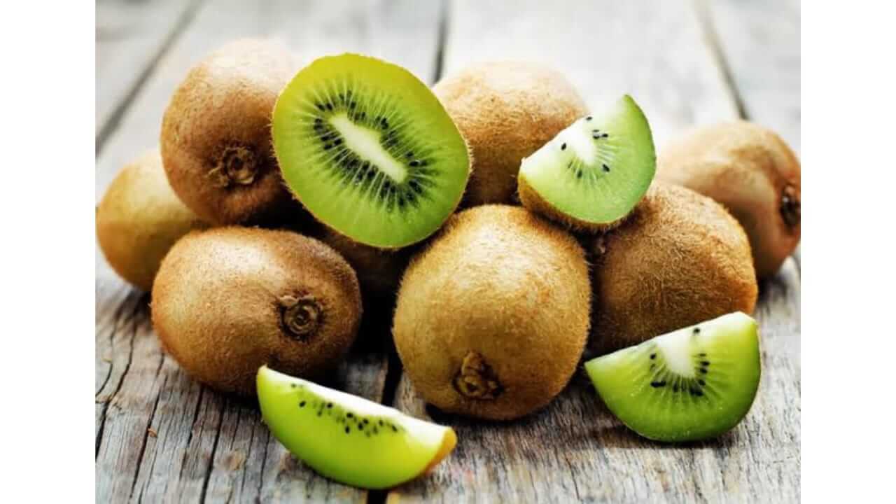 किवी आरोग्यासाठी गुणकारी, जाणून घ्या फायदे