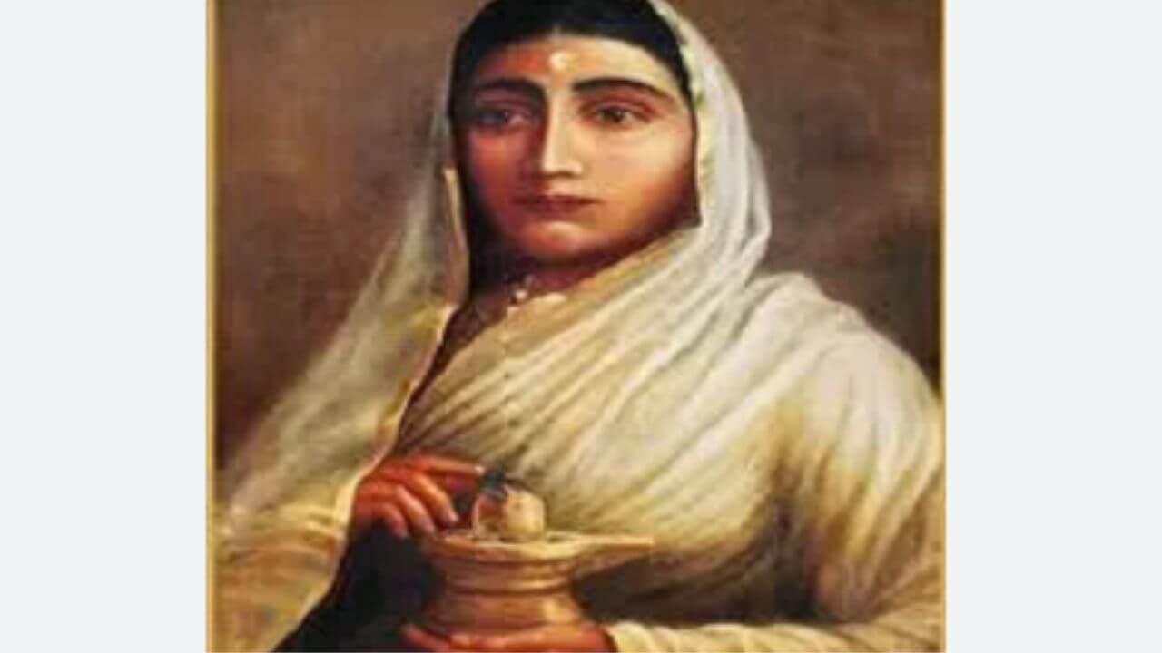 दूरदर्शी महिला नेतृत्व, हिंदू मंदिरांच्या महान प्रणेत्या, अहिल्याबाई यांच्या या पाच गोष्टी माहिती असायलाच हव्यात