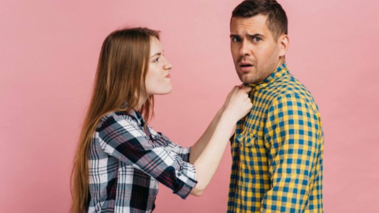 जोडीदार तुम्हाला धोका देत आहे कसे ओळखायचे? 'हे' आहेत ५ संकेत