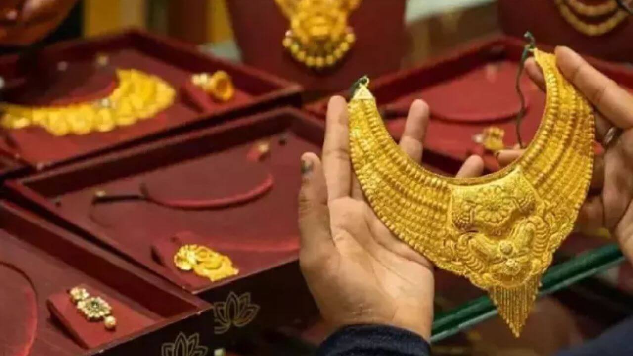 सोने - चांदीच्या दरांबाबत मोठी अपडेट; सोन्याचे दर पुन्हा वाढले!