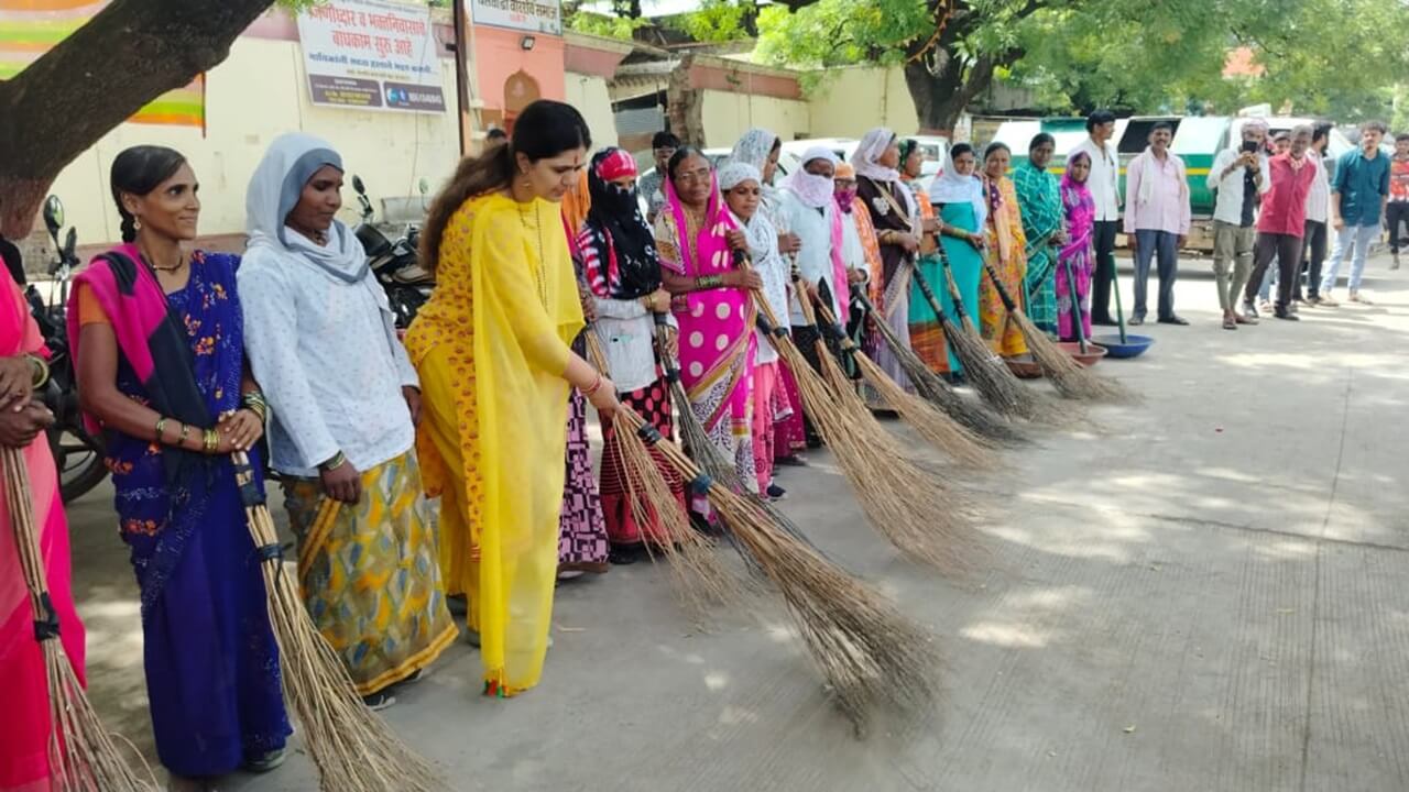 सिंगल युज प्लास्टिकचा भस्मासूर रोखायलाच हवा अन्यथा परिस्थिती गंभीर, मंत्री पंकजा मुंडे यांची जनजागृती मोहीम