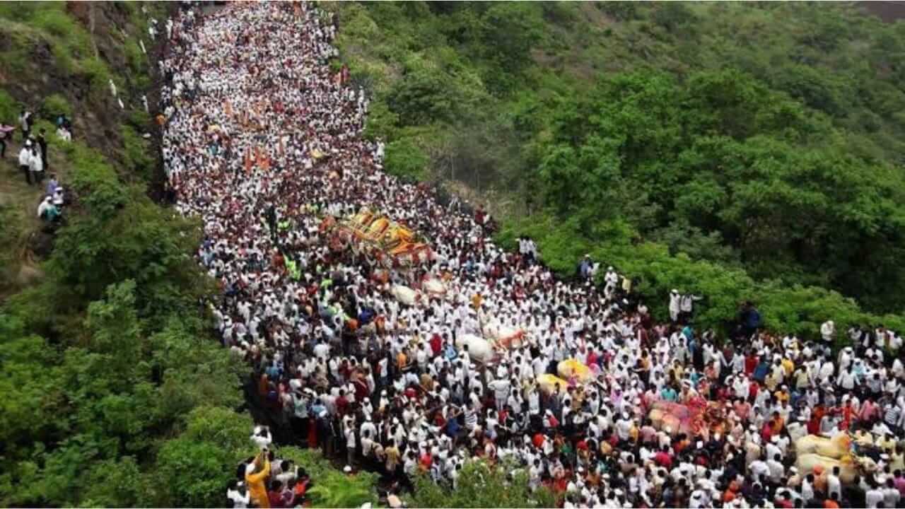 वारी का आणि कशी सुरू झाली हे माहिती आहे का? जाणून घ्या वारीचा इतिहास...