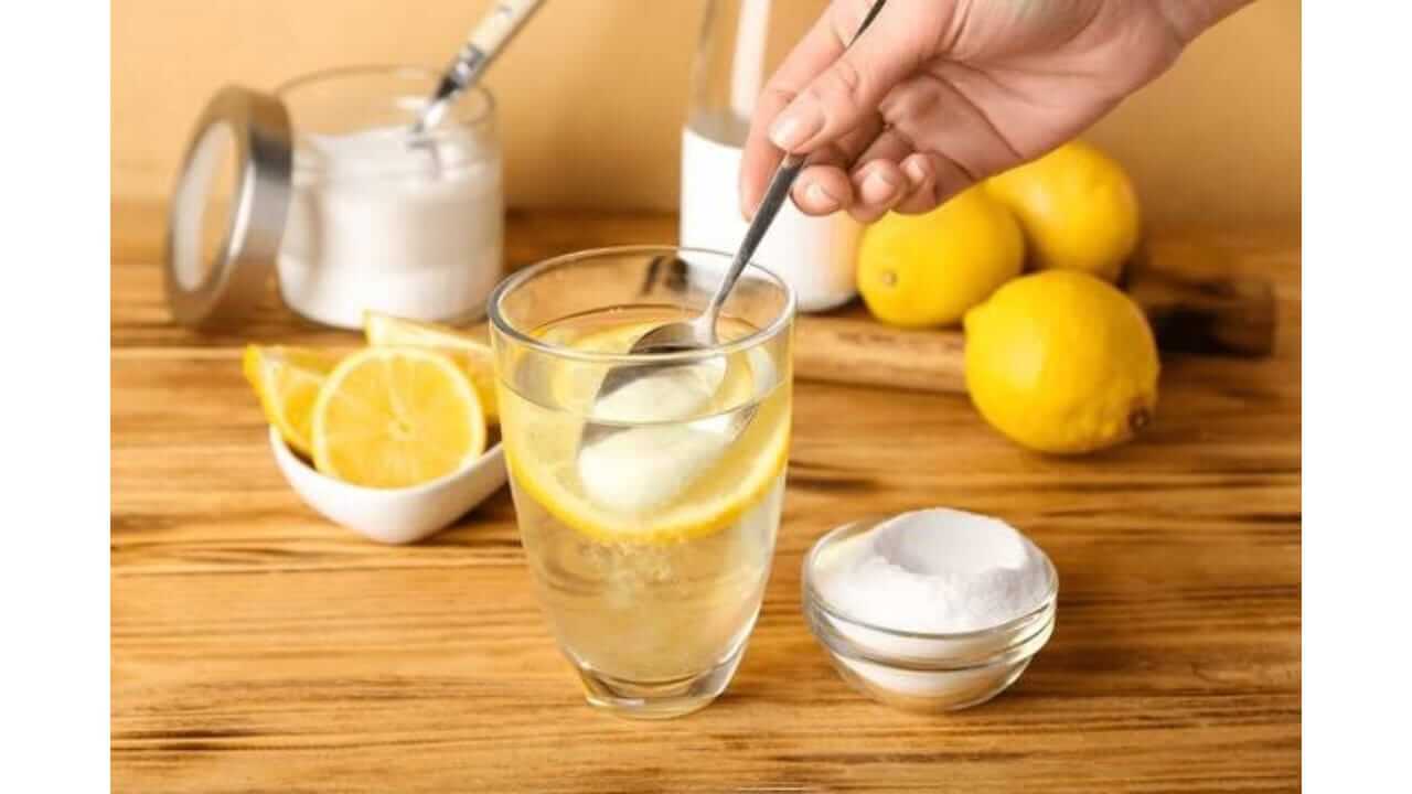 लिंबू आणि सैंधव मीठ आरोग्यासाठी फायदेशीर, जाणून घ्या फायदे...