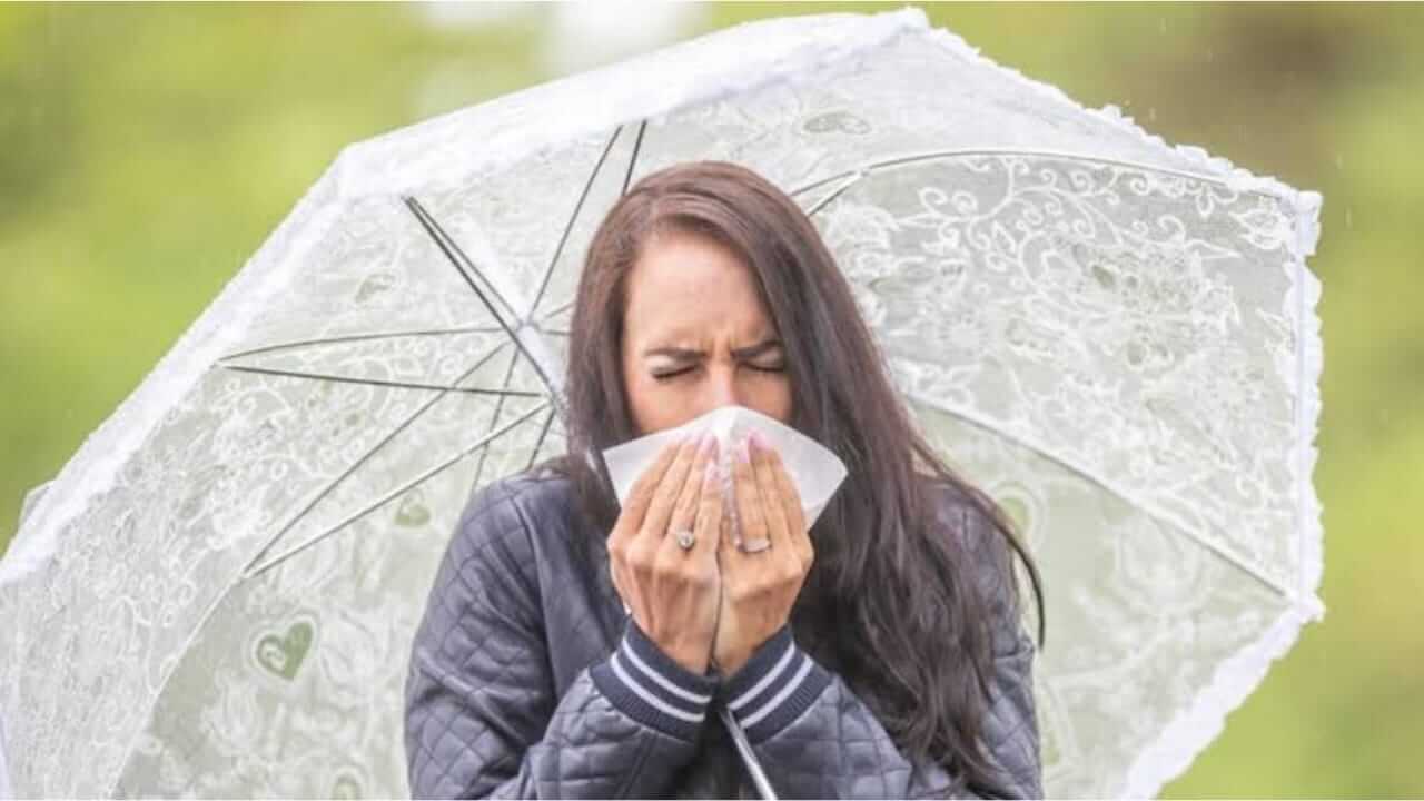 पावसाळ्यात आपल्या आरोग्याची काळजी कशी घ्यावी, जाणून घ्या