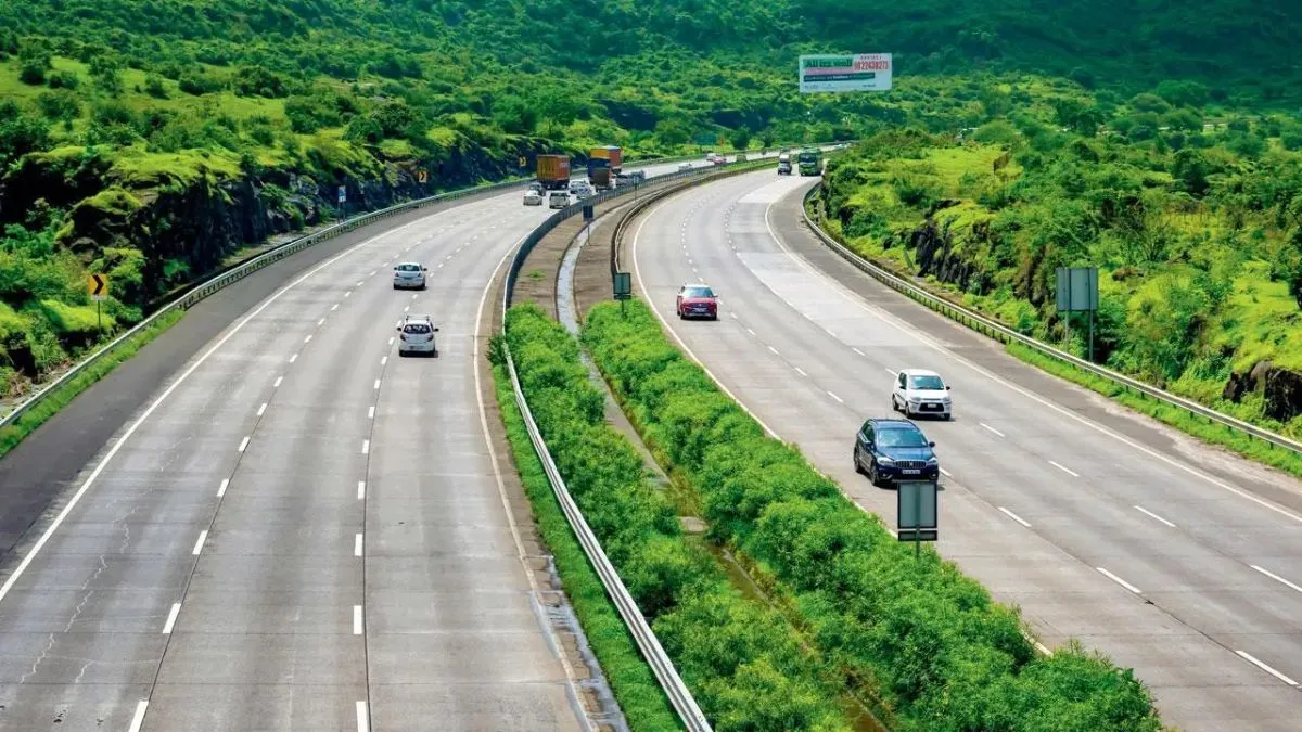 speed limit of vehicles on mumbai pune expressway