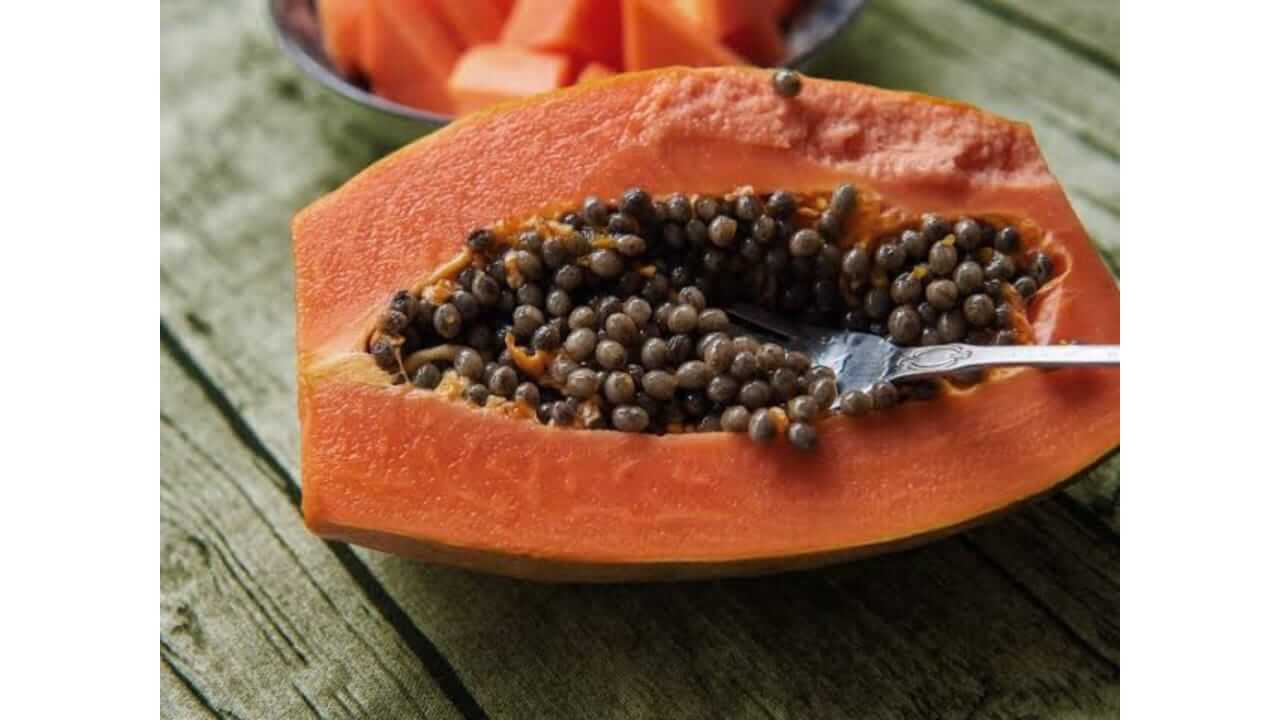 पपईच्या बियांचे 'हे' फायदे तुम्हाला माहिती आहेत का ? जाणून घ्या फायदे