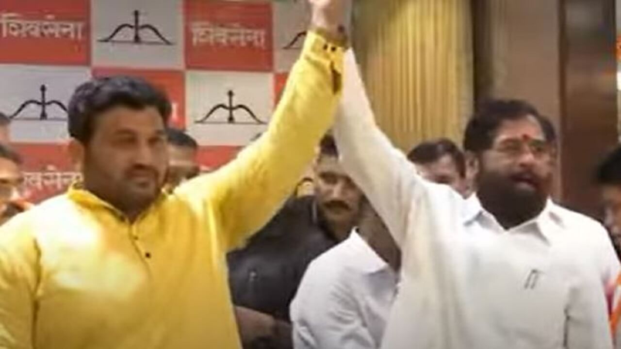 एका शेतकऱ्याच्या पोराला हरवायला महाविकास आघाडी लढली, शिवसेना प्रवेशानंतर चंद्रहार पाटील यांची मविआवर टीका