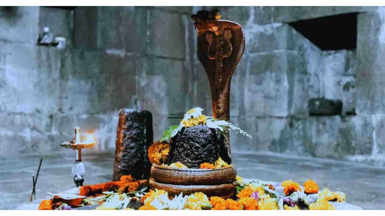 श्रावण महिन्यातील ब्रह्म मुहूर्तात करा 'हे' उपाय, पूर्ण होतील सर्व मनोकामना