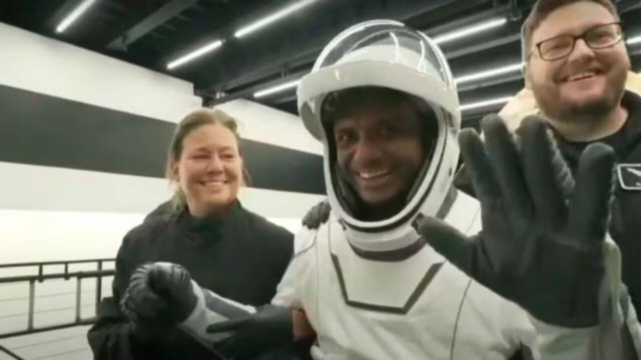 Astronaut Shubhanshu Shukla returns to Earth